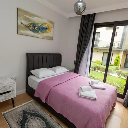 Kervansaray Two Bed By Holidaykeys * Girne