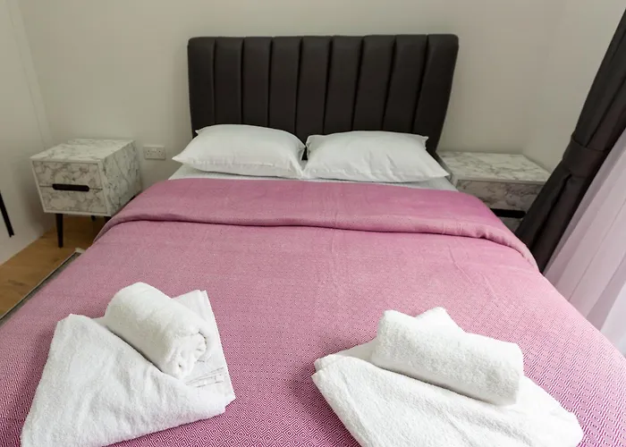 Kervansaray Two Bed By Holidaykeys *